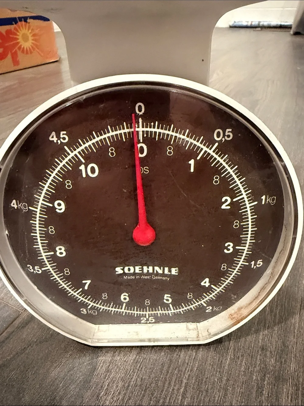 Soehnle White Kitchen Scale with Removable Bowl 8:2
